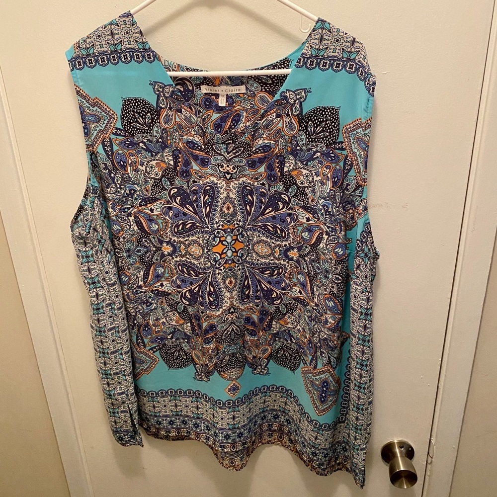 ⚠️FINAL PRICE⚠️Paisley Sleeveless Blouse